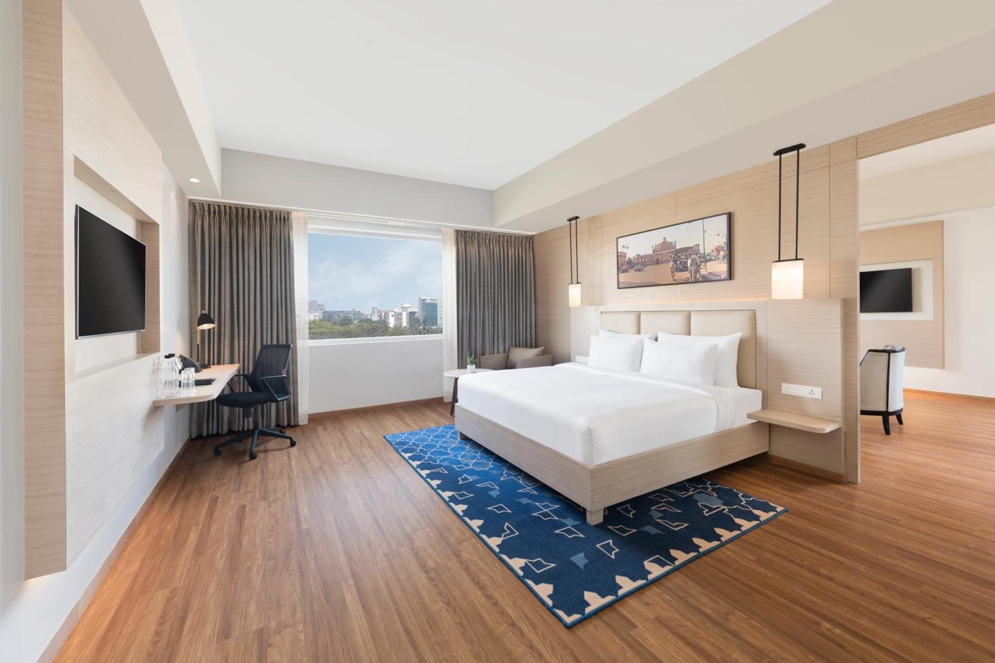Hotel Mercure Gomti Nagar Lucknow