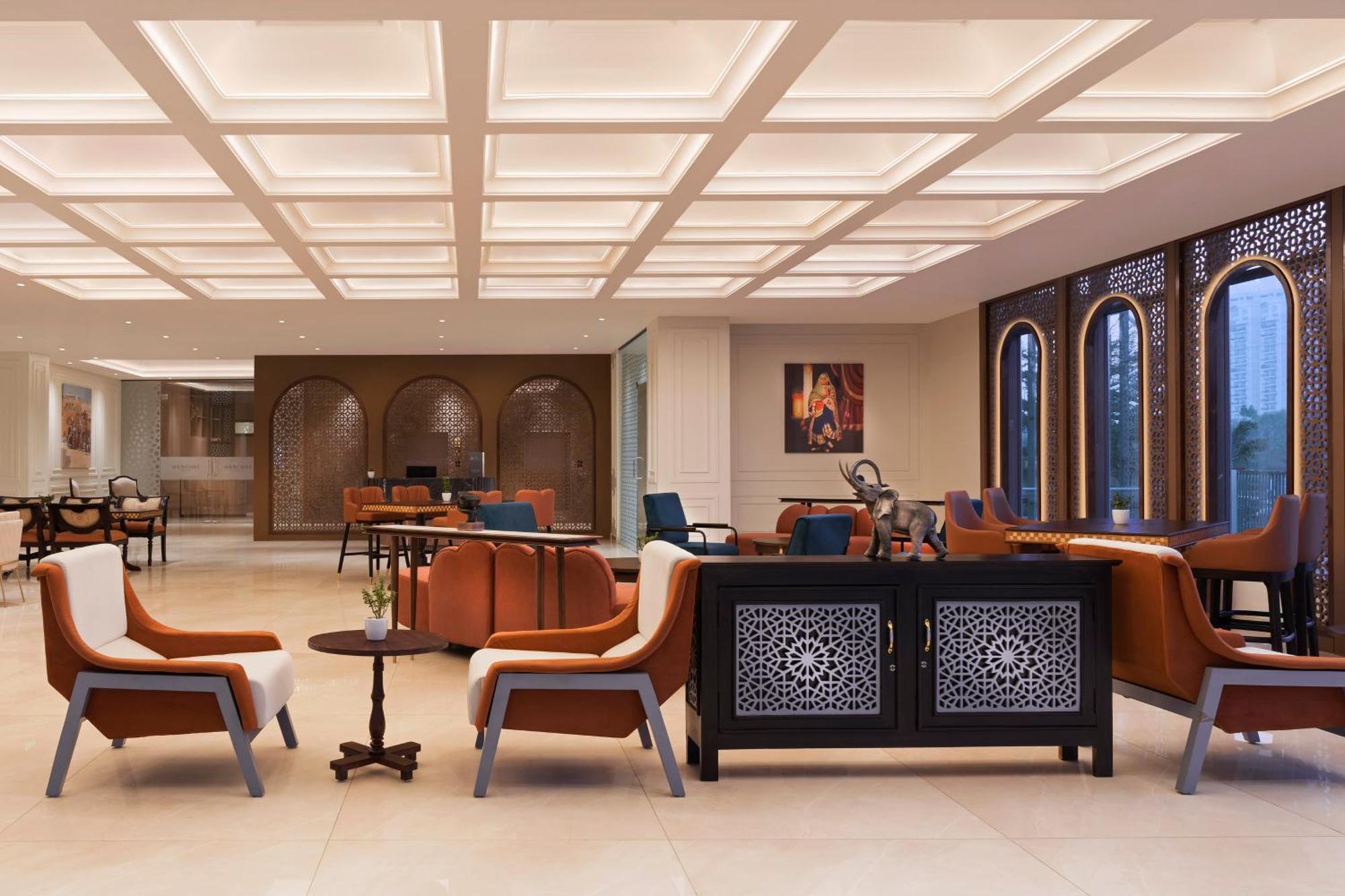 Mercure Gomti Nagar 4*